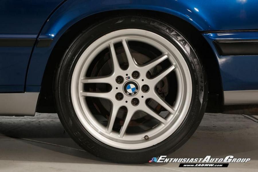 Колеса BMW M5 Touring (Avus Blue) (WBSHJ91070BL01767) (E34) 1994 года  (фото 35 из 100)